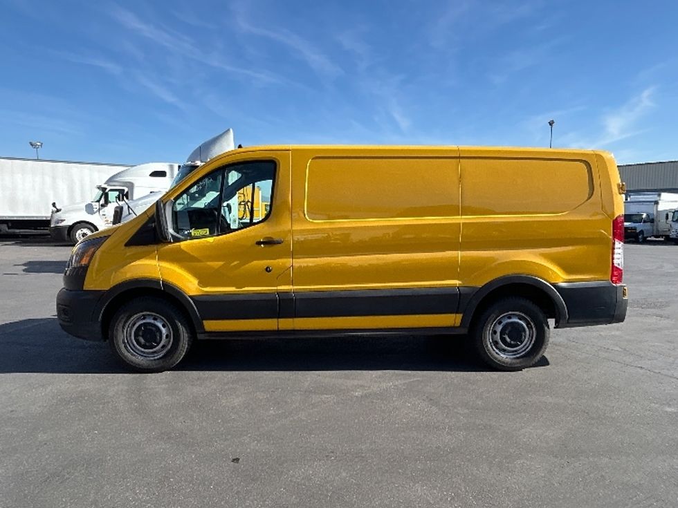 Cargo Van (Panel Van)-Light and Medium Duty Trucks-Ford-2021-Transit 150-Las Vegas-NV-140,755\n\t\tmiles-$ 20,000 - Image 4