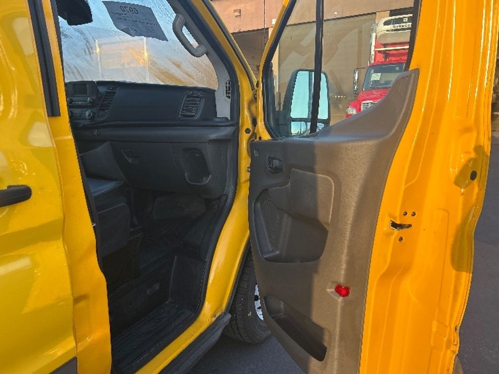 Cargo Van (Panel Van)-Light and Medium Duty Trucks-Ford-2021-Transit 150-Las Vegas-NV-155,861\n\t\tmiles-$ 16,000 - Image 19