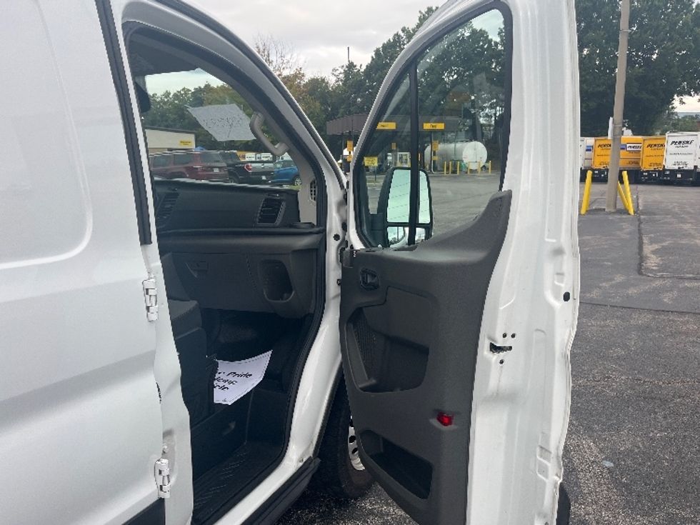 Cargo Van (Panel Van)-Light and Medium Duty Trucks-Ford-2021-Transit 150-Salem-VA-149,969\n\t\tmiles-$ 16,750 - Image 20