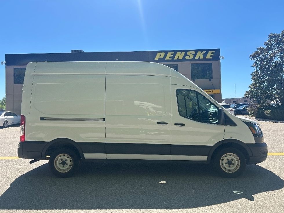 Cargo Van (Panel Van)-Light and Medium Duty Trucks-Ford-2021-Transit 250-Abbotsford-BC-105,134\n\t\tkm-$ 43,000 - Image 12