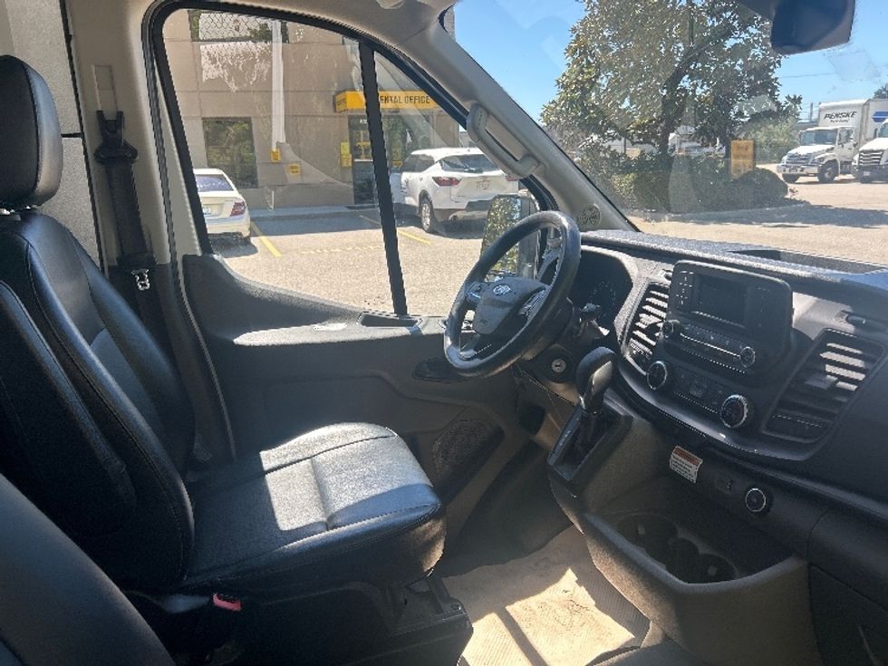 Cargo Van (Panel Van)-Light and Medium Duty Trucks-Ford-2021-Transit 250-Abbotsford-BC-105,134\n\t\tkm-$ 43,000 - Image 19