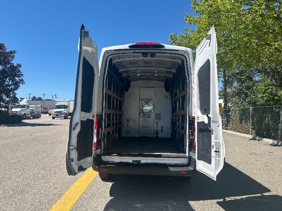 Cargo Van (Panel Van)-Light and Medium Duty Trucks-Ford-2021-Transit 250-Abbotsford-BC-105,134\n\t\tkm-$ 43,000 - Image 7
