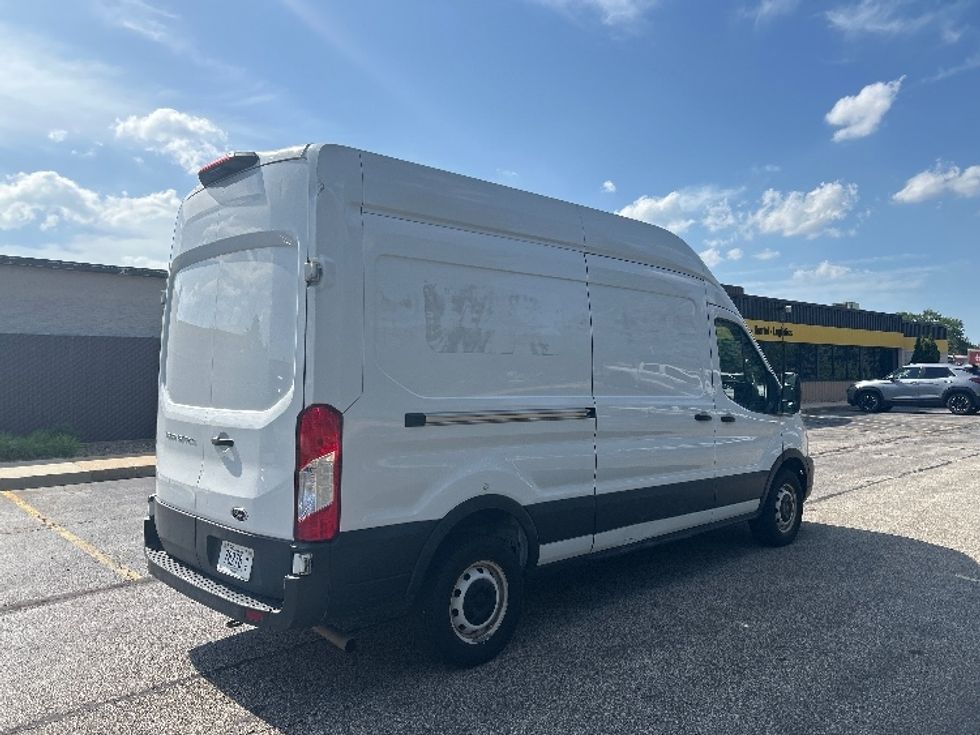 Cargo Van (Panel Van)-Light and Medium Duty Trucks-Ford-2021-Transit 250-Akron-OH-86,059\n\t\tmiles-$ 33,750 - Image 13
