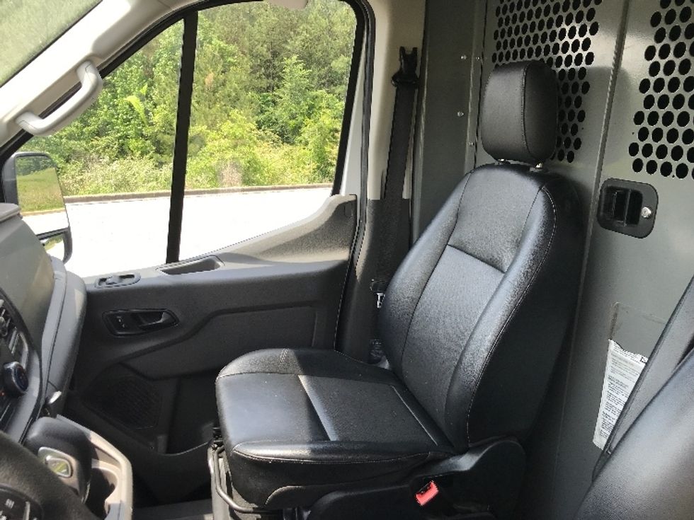2021 Ford Transit photo 16