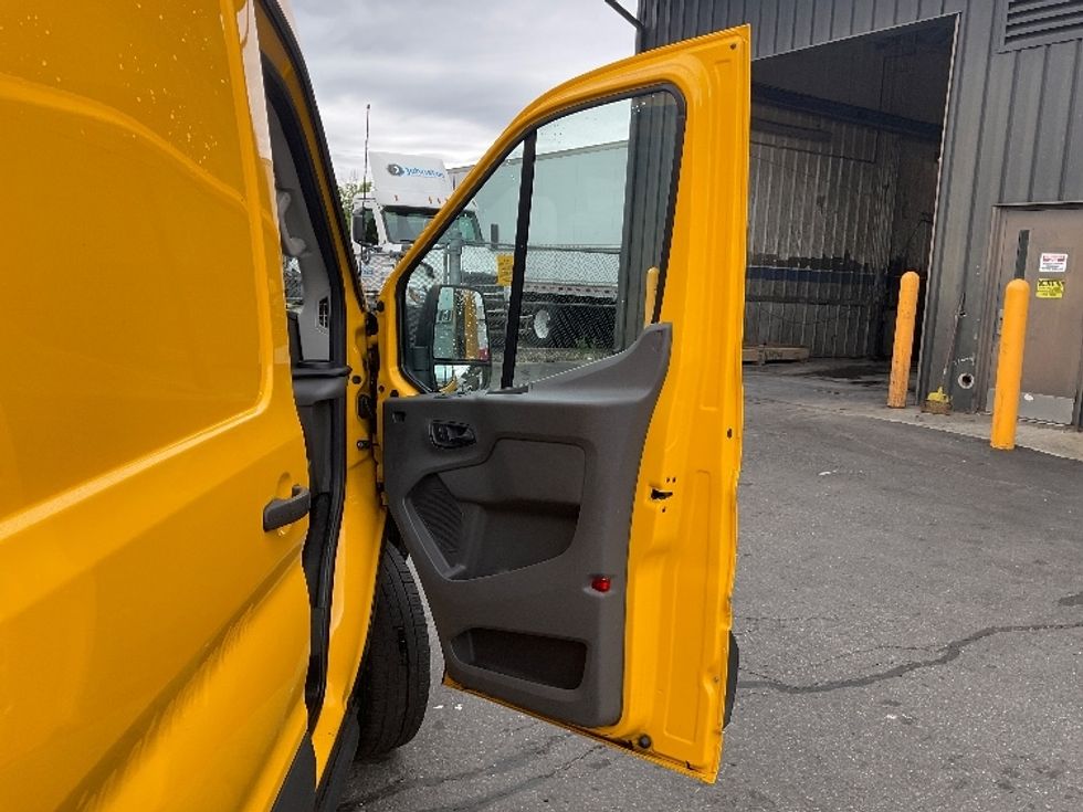 Cargo Van (Panel Van)-Light and Medium Duty Trucks-Ford-2021-Transit 250-Albany-NY-70,958\n\t\tmiles-$ 30,500 - Image 19