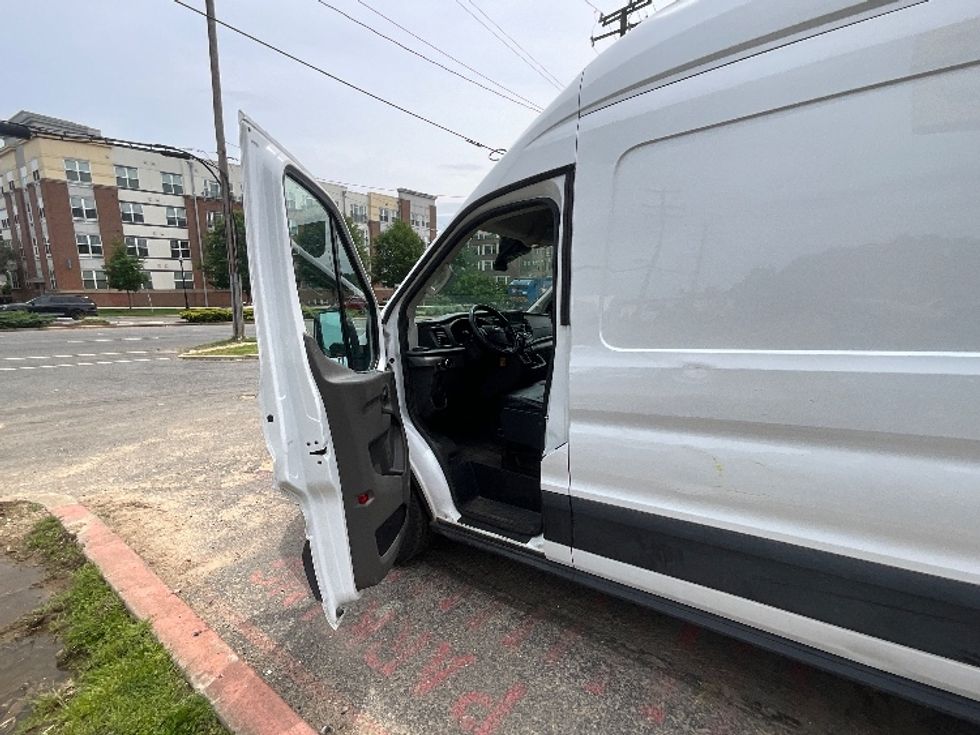 Cargo Van (Panel Van)-Light and Medium Duty Trucks-Ford-2021-Transit 250-Alexandria-VA-63,839\n\t\tmiles-$ 37,250 - Image 16