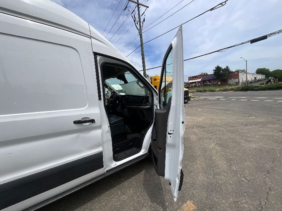 Cargo Van (Panel Van)-Light and Medium Duty Trucks-Ford-2021-Transit 250-Alexandria-VA-63,839\n\t\tmiles-$ 37,250 - Image 20