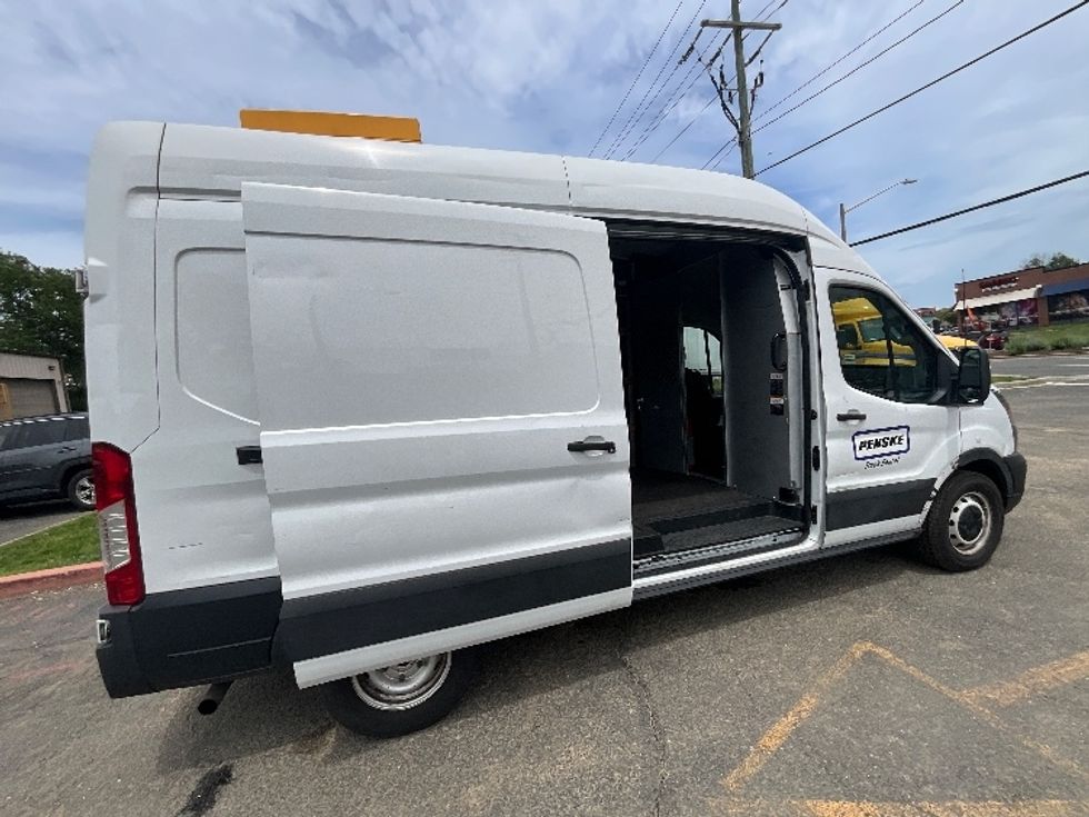 Cargo Van (Panel Van)-Light and Medium Duty Trucks-Ford-2021-Transit 250-Alexandria-VA-63,839\n\t\tmiles-$ 37,250 - Image 26