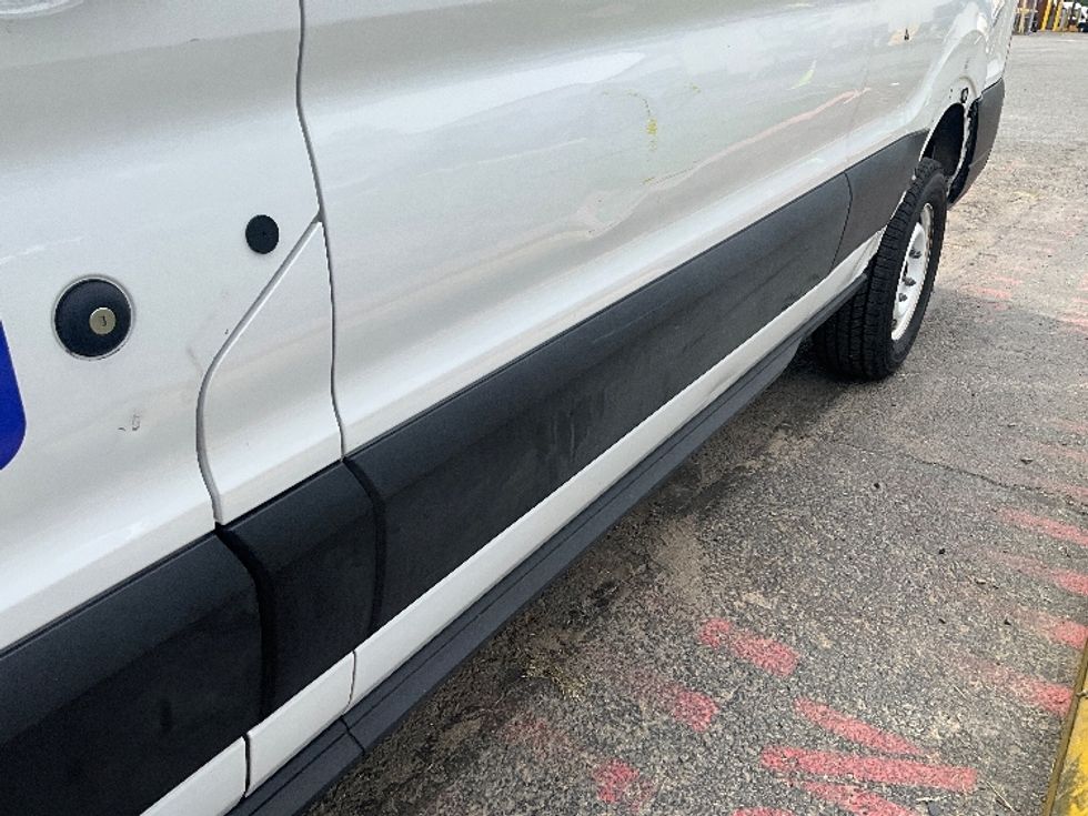 Cargo Van (Panel Van)-Light and Medium Duty Trucks-Ford-2021-Transit 250-Alexandria-VA-63,839\n\t\tmiles-$ 37,250 - Image 29