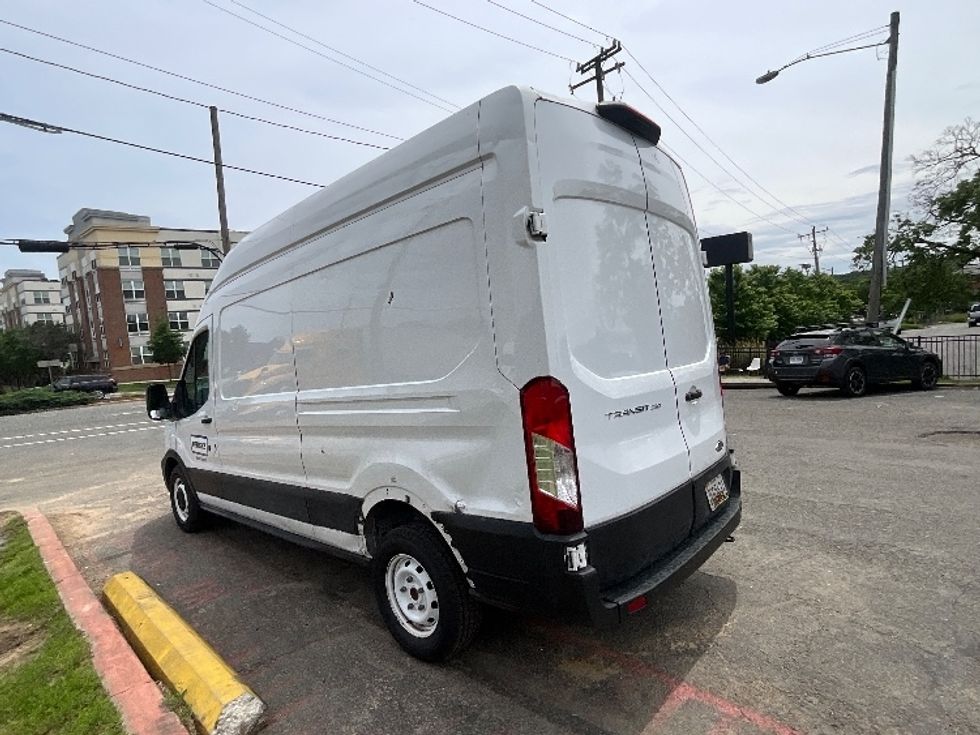 Cargo Van (Panel Van)-Light and Medium Duty Trucks-Ford-2021-Transit 250-Alexandria-VA-63,839\n\t\tmiles-$ 37,250 - Image 6