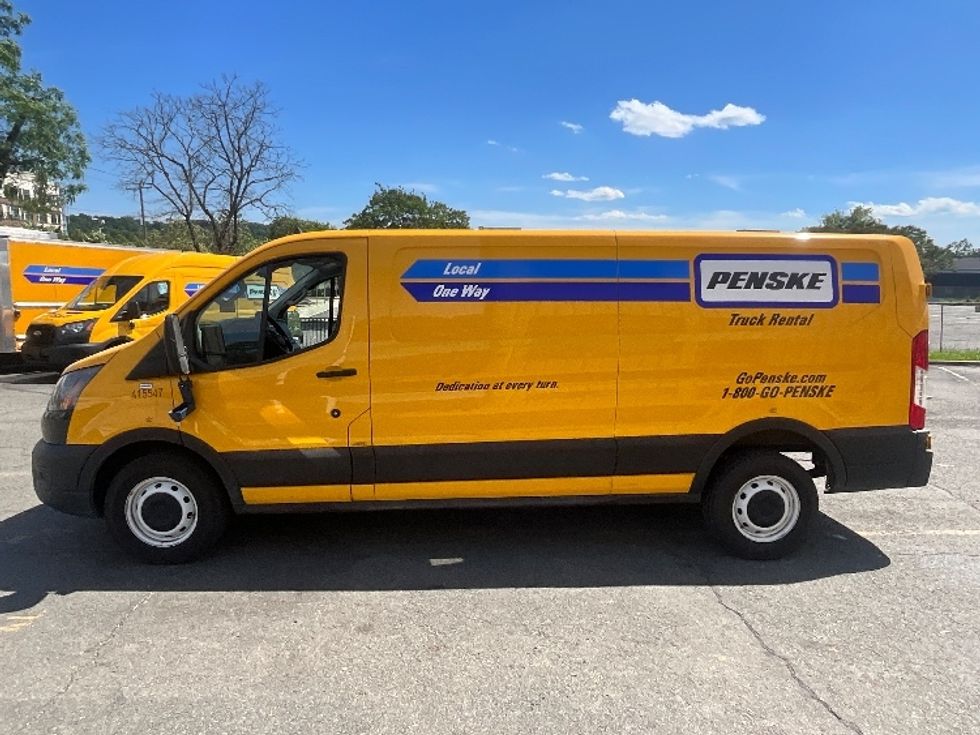 Cargo Van (Panel Van)-Light and Medium Duty Trucks-Ford-2021-Transit 250-Alexandria-VA-71,269\n\t\tmiles-$ 27,750 - Image 4