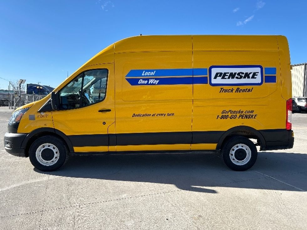 Cargo Van (Panel Van)-Light and Medium Duty Trucks-Ford-2021-Transit 250-Amarillo-TX-121,194\n\t\tmiles-$ 28,250 - Image 4
