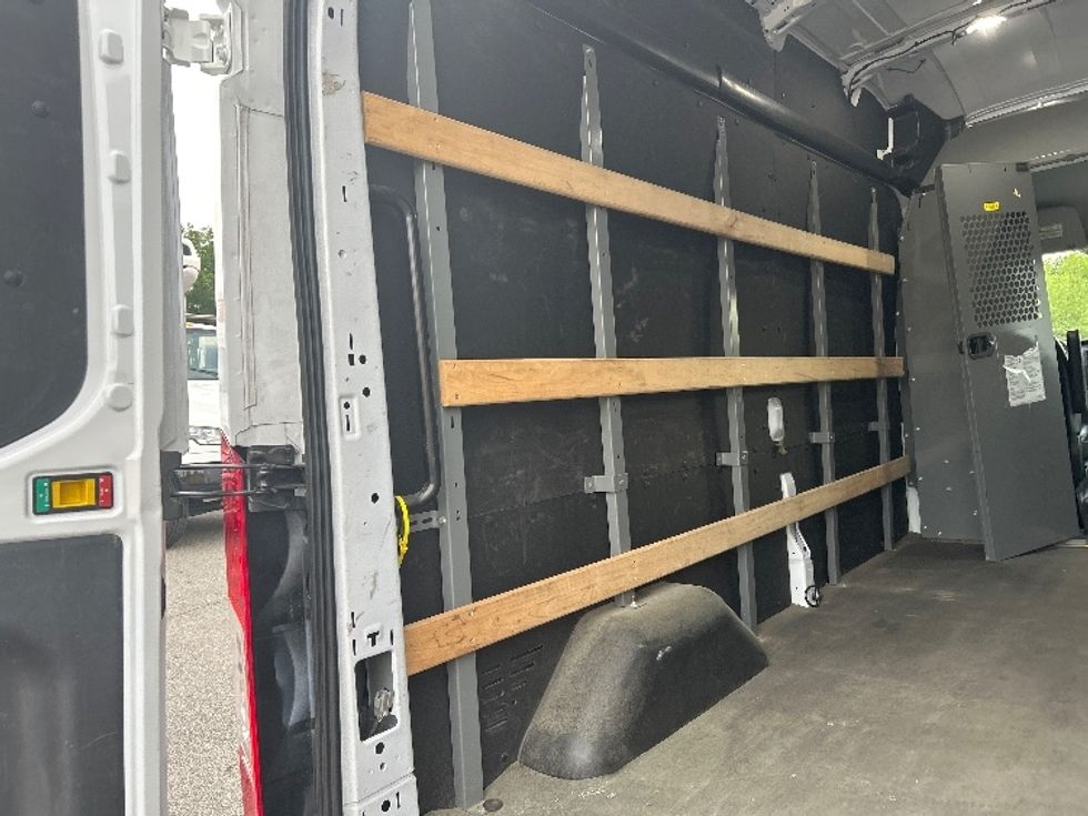 Cargo Van (Panel Van)-Light and Medium Duty Trucks-Ford-2021-Transit 250-Ashland-VA-47,405\n\t\tmiles-$ 38,000 - Image 10