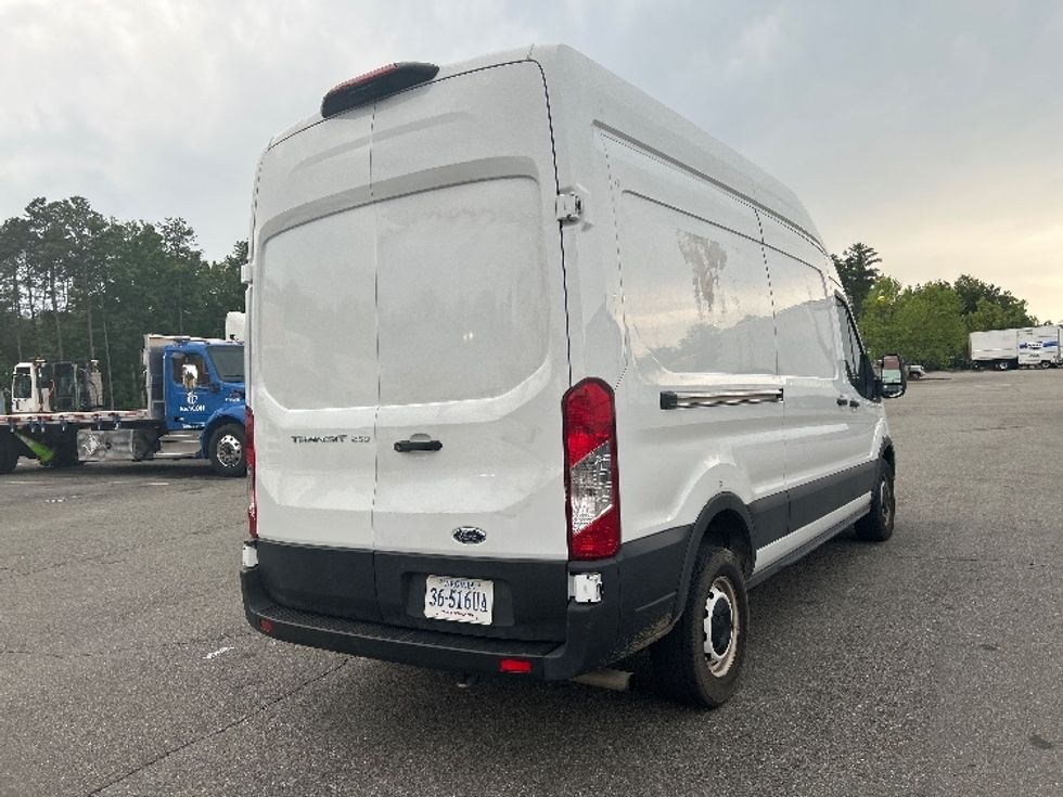 Cargo Van (Panel Van)-Light and Medium Duty Trucks-Ford-2021-Transit 250-Ashland-VA-47,405\n\t\tmiles-$ 38,000 - Image 12
