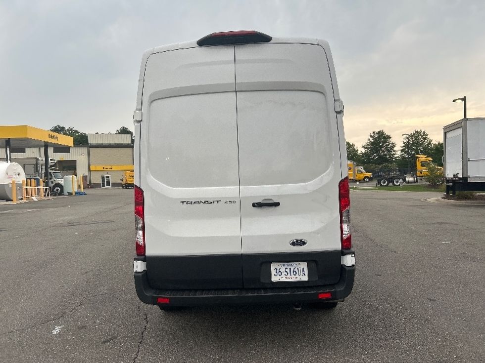 Cargo Van (Panel Van)-Light and Medium Duty Trucks-Ford-2021-Transit 250-Ashland-VA-47,405\n\t\tmiles-$ 38,000 - Image 7