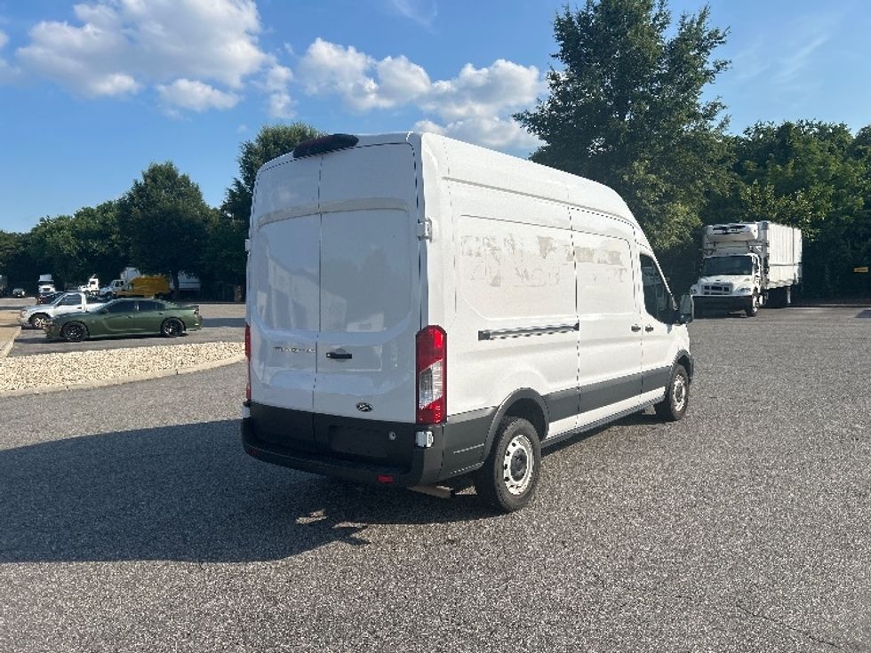 Cargo Van (Panel Van)-Light and Medium Duty Trucks-Ford-2021-Transit 250-Ashland-VA-95,881\n\t\tmiles-$ 32,500 - Image 13