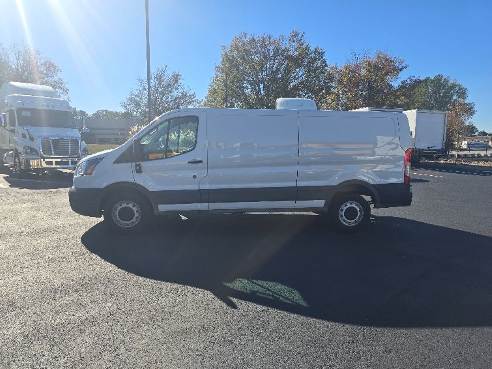 Cargo Van (Panel Van)-Light and Medium Duty Trucks-Ford-2021-Transit 250-Atlanta (Conyers)-GA-114,775\n\t\tmiles-$ 27,000 - Image 4