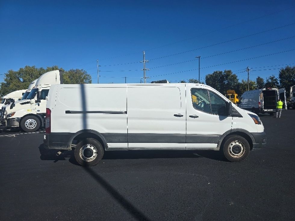 Cargo Van (Panel Van)-Light and Medium Duty Trucks-Ford-2021-Transit 250-Atlanta (Conyers)-GA-114,775\n\t\tmiles-$ 27,000 - Image 14