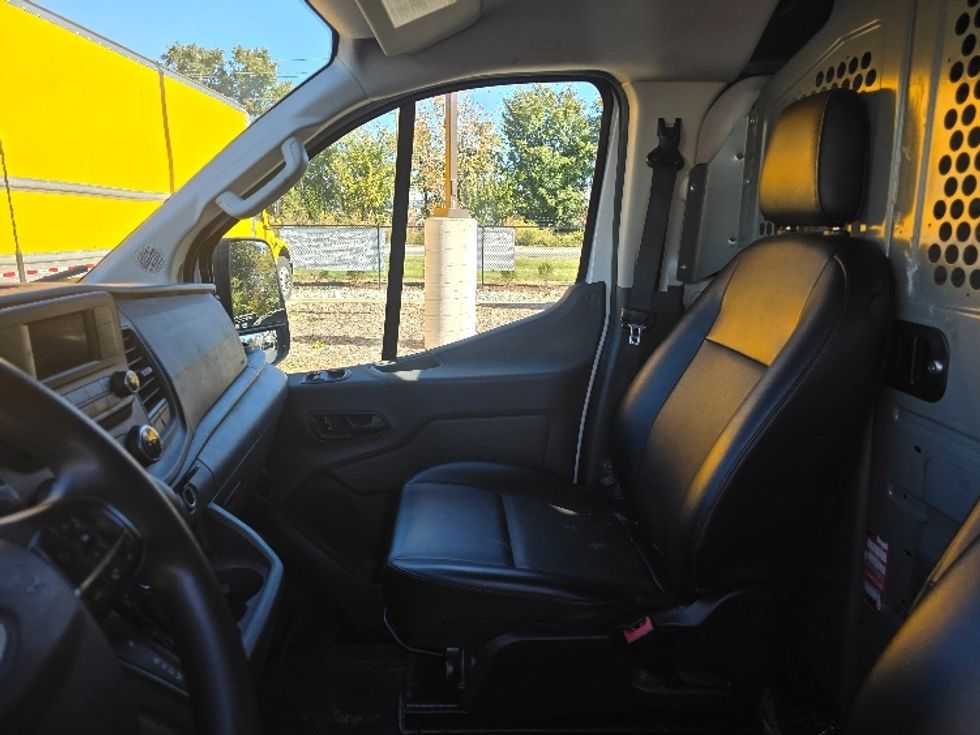 Cargo Van (Panel Van)-Light and Medium Duty Trucks-Ford-2021-Transit 250-Atlanta (Conyers)-GA-128,166\n\t\tmiles-$ 25,500 - Image 17