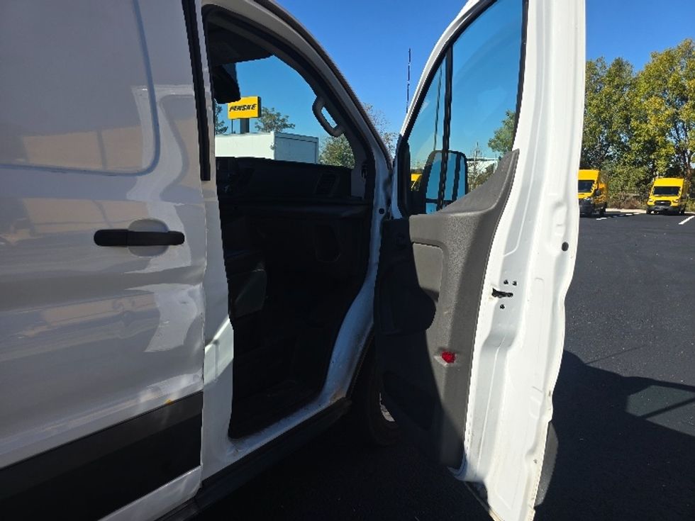 Cargo Van (Panel Van)-Light and Medium Duty Trucks-Ford-2021-Transit 250-Atlanta (Conyers)-GA-128,166\n\t\tmiles-$ 25,500 - Image 18