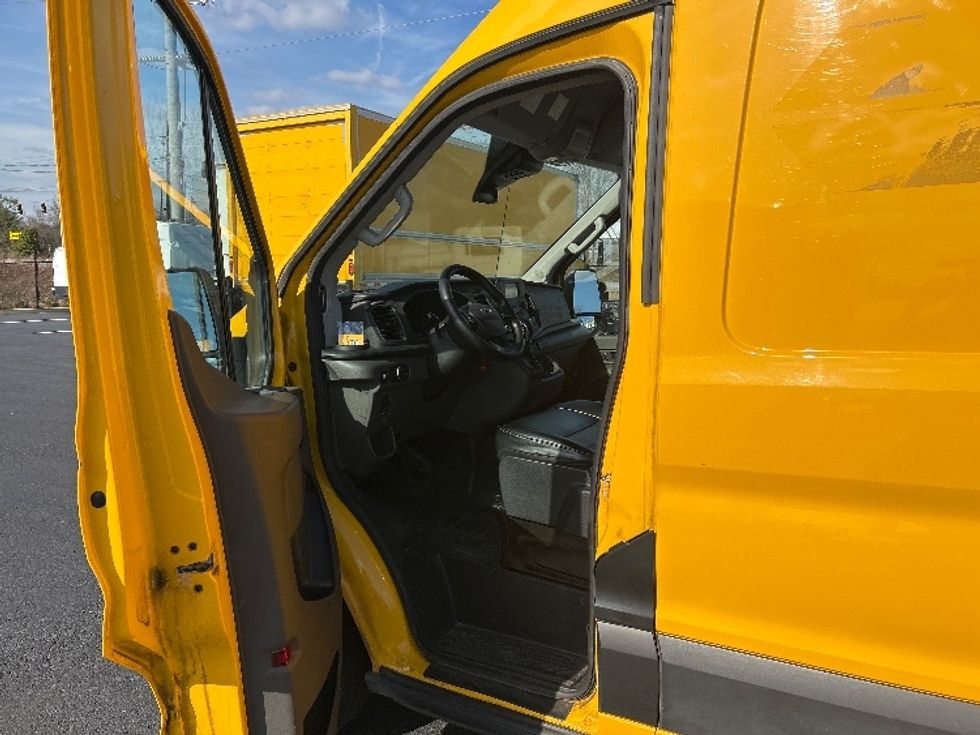 Cargo Van (Panel Van)-Light and Medium Duty Trucks-Ford-2021-Transit 250-Atlanta (Forest Park)-GA-103,569\n\t\tmiles-$ 29,000 - Image 15