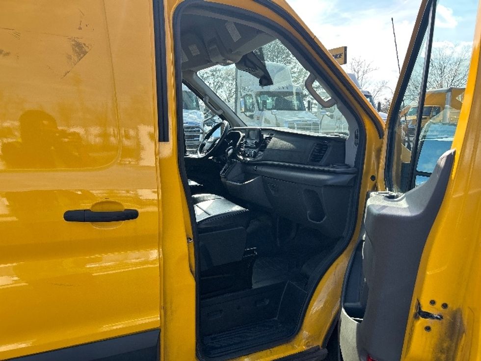 Cargo Van (Panel Van)-Light and Medium Duty Trucks-Ford-2021-Transit 250-Atlanta (Forest Park)-GA-103,569\n\t\tmiles-$ 29,000 - Image 19