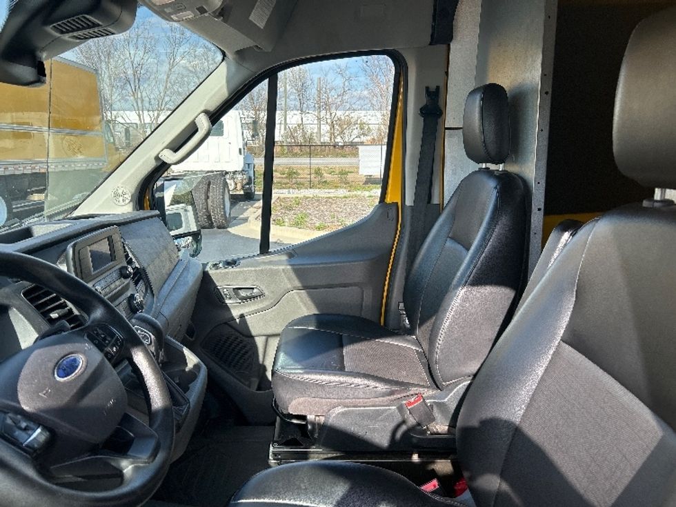 Cargo Van (Panel Van)-Light and Medium Duty Trucks-Ford-2021-Transit 250-Atlanta (Forest Park)-GA-103,569\n\t\tmiles-$ 29,000 - Image 18