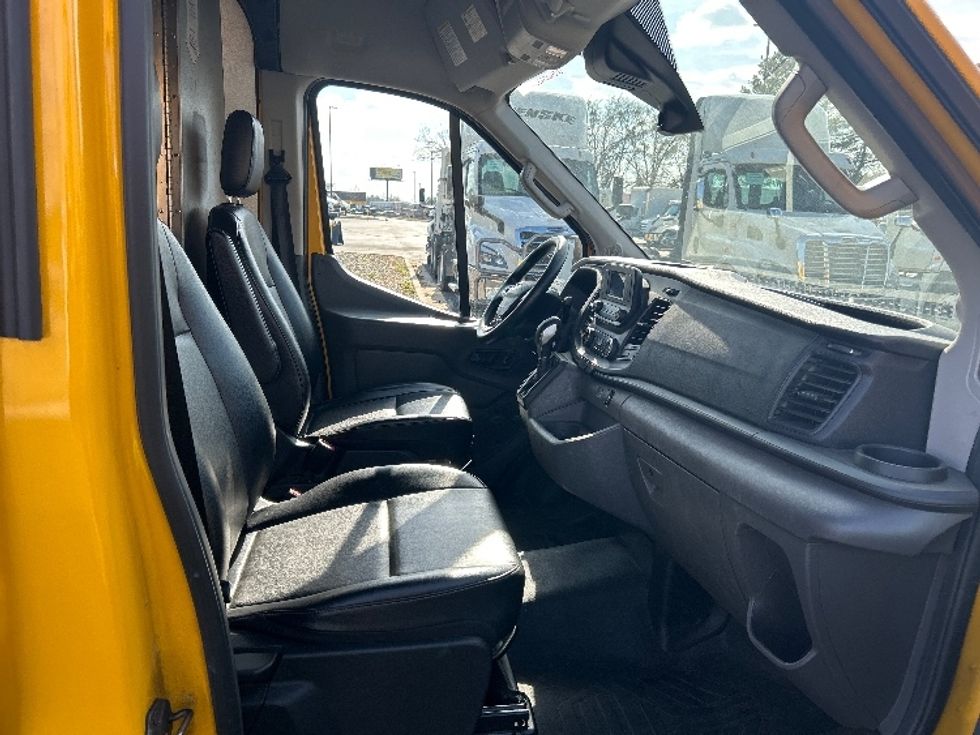 Cargo Van (Panel Van)-Light and Medium Duty Trucks-Ford-2021-Transit 250-Atlanta (Forest Park)-GA-103,569\n\t\tmiles-$ 29,000 - Image 21