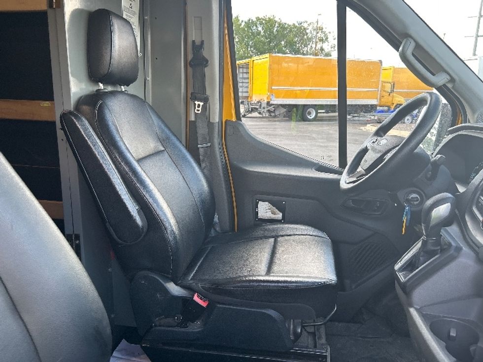 Cargo Van (Panel Van)-Light and Medium Duty Trucks-Ford-2021-Transit 250-Atlanta (Forest Park)-GA-105,332\n\t\tmiles-$ 28,500 - Image 21