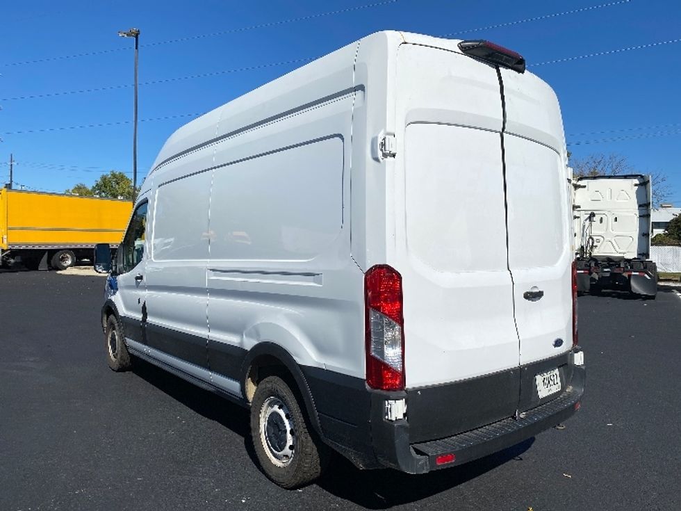 Cargo Van (Panel Van)-Light and Medium Duty Trucks-Ford-2021-Transit 250-Atlanta (Forest Park)-GA-107,686\n\t\tmiles-$ 32,500 - Image 6