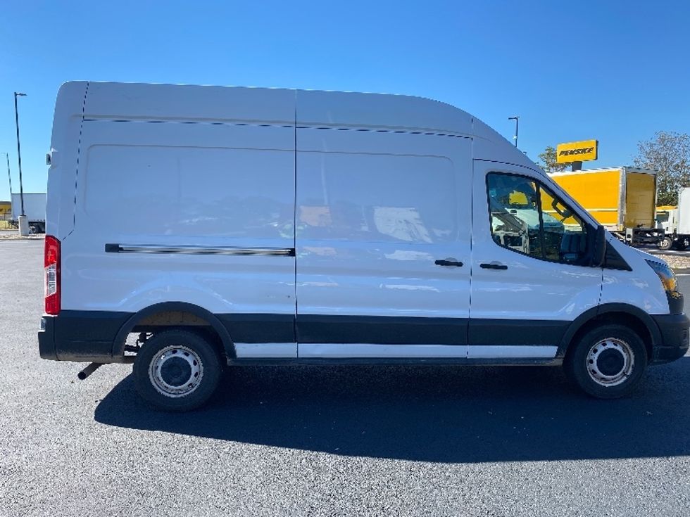 Cargo Van (Panel Van)-Light and Medium Duty Trucks-Ford-2021-Transit 250-Atlanta (Forest Park)-GA-107,686\n\t\tmiles-$ 32,500 - Image 14