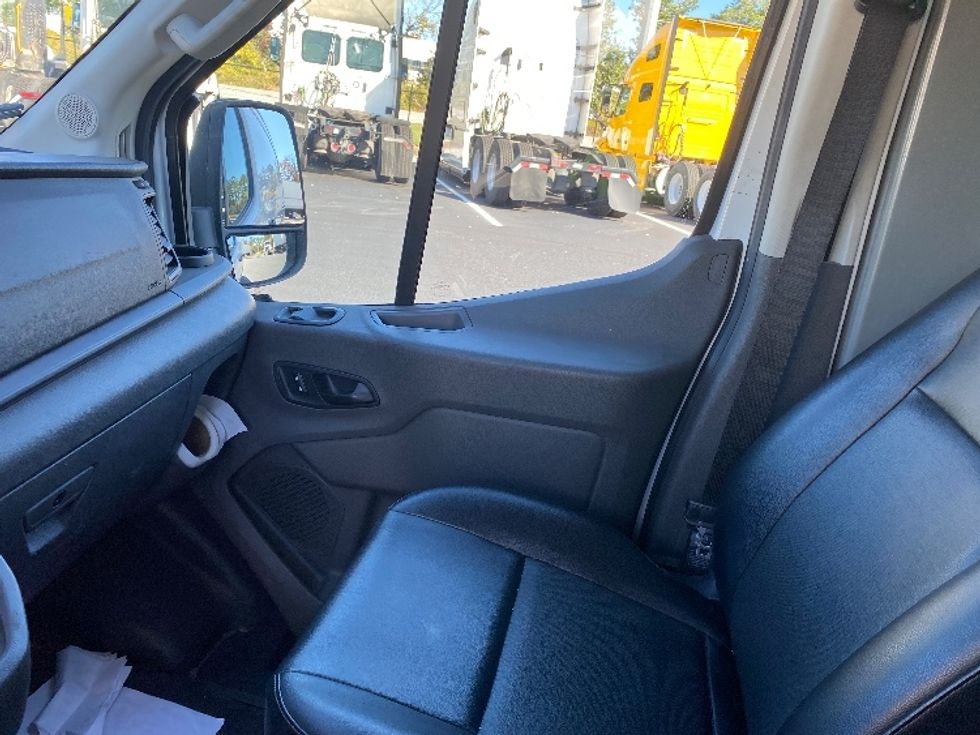 Cargo Van (Panel Van)-Light and Medium Duty Trucks-Ford-2021-Transit 250-Atlanta (Forest Park)-GA-107,686\n\t\tmiles-$ 32,500 - Image 18