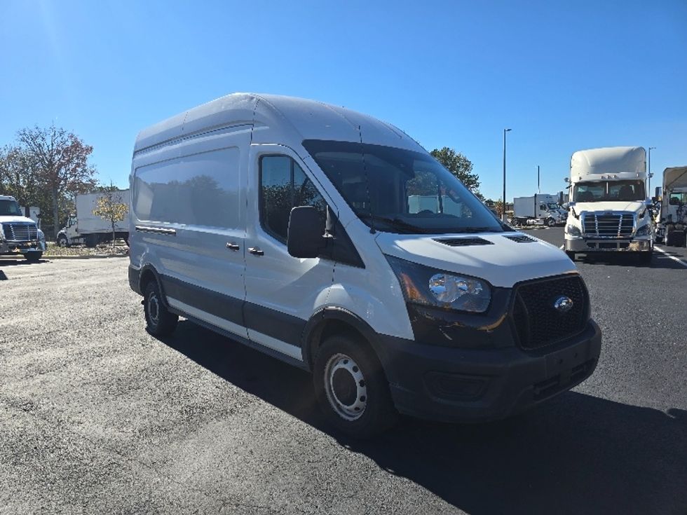 Cargo Van (Panel Van)-Light and Medium Duty Trucks-Ford-2021-Transit 250-Atlanta (Forest Park)-GA-107,951\n\t\tmiles-$ 32,500 - Image 1