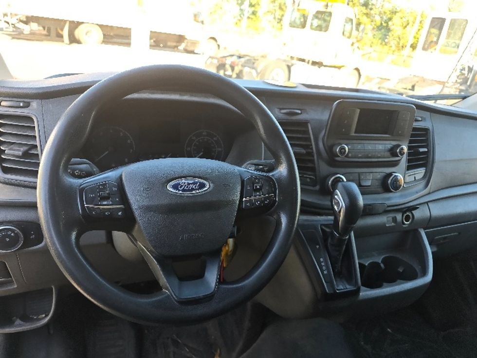 Cargo Van (Panel Van)-Light and Medium Duty Trucks-Ford-2021-Transit 250-Atlanta (Forest Park)-GA-107,951\n\t\tmiles-$ 32,500 - Image 17