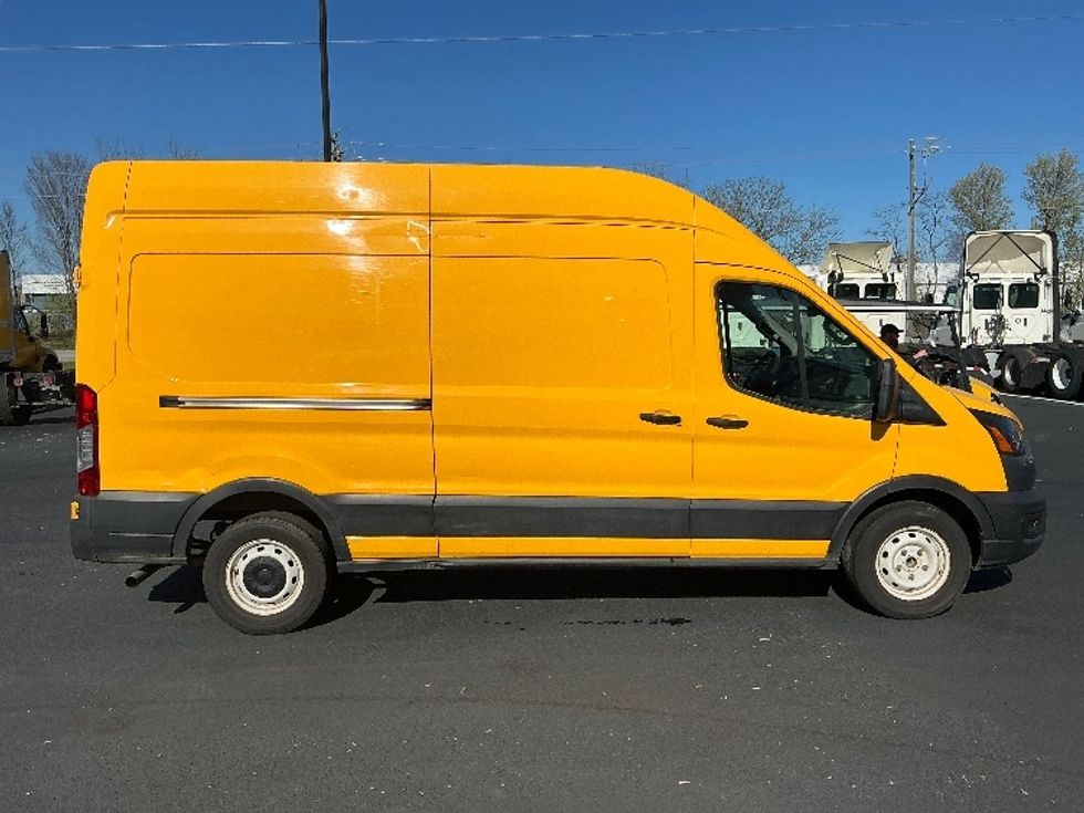 Cargo Van (Panel Van)-Light and Medium Duty Trucks-Ford-2021-Transit 250-Atlanta (Forest Park)-GA-108,830\n\t\tmiles-$ 28,750 - Image 14