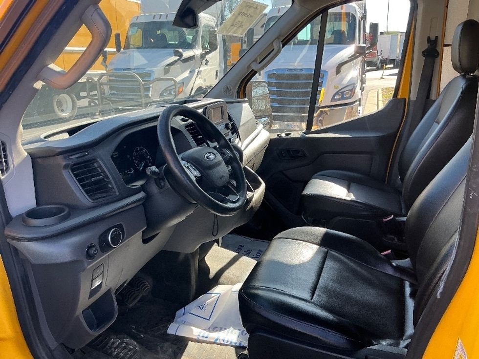 Cargo Van (Panel Van)-Light and Medium Duty Trucks-Ford-2021-Transit 250-Atlanta (Forest Park)-GA-108,830\n\t\tmiles-$ 28,750 - Image 16