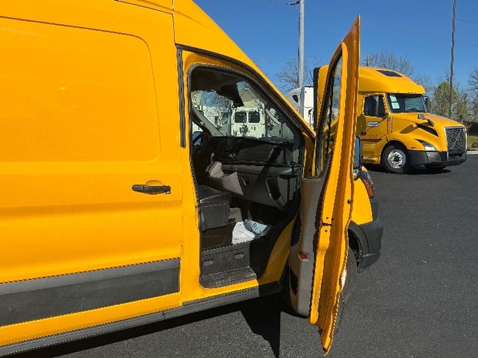Cargo Van (Panel Van)-Light and Medium Duty Trucks-Ford-2021-Transit 250-Atlanta (Forest Park)-GA-108,830\n\t\tmiles-$ 28,750 - Image 19