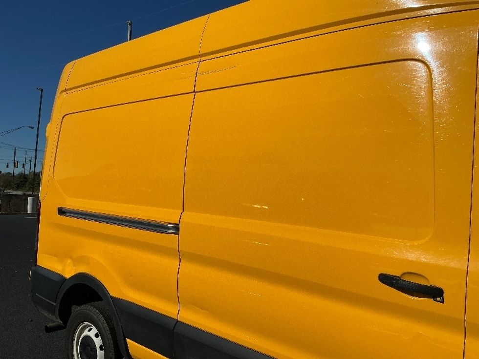 Cargo Van (Panel Van)-Light and Medium Duty Trucks-Ford-2021-Transit 250-Atlanta (Forest Park)-GA-108,830\n\t\tmiles-$ 28,750 - Image 27