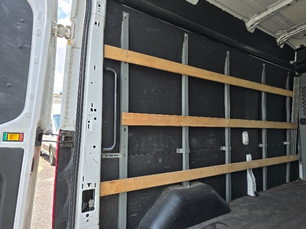 Cargo Van (Panel Van)-Light and Medium Duty Trucks-Ford-2021-Transit 250-Atlanta (Forest Park)-GA-112,363\n\t\tmiles-$ 32,500 - Image 10