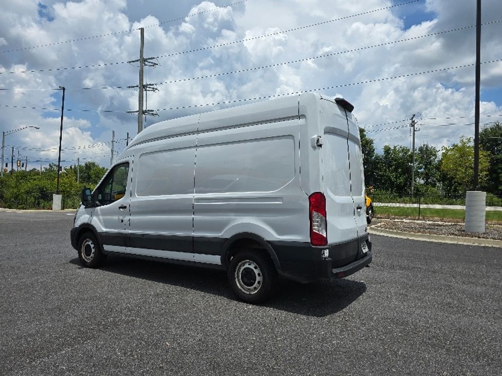 Cargo Van (Panel Van)-Light and Medium Duty Trucks-Ford-2021-Transit 250-Atlanta (Forest Park)-GA-112,363\n\t\tmiles-$ 32,500 - Image 6