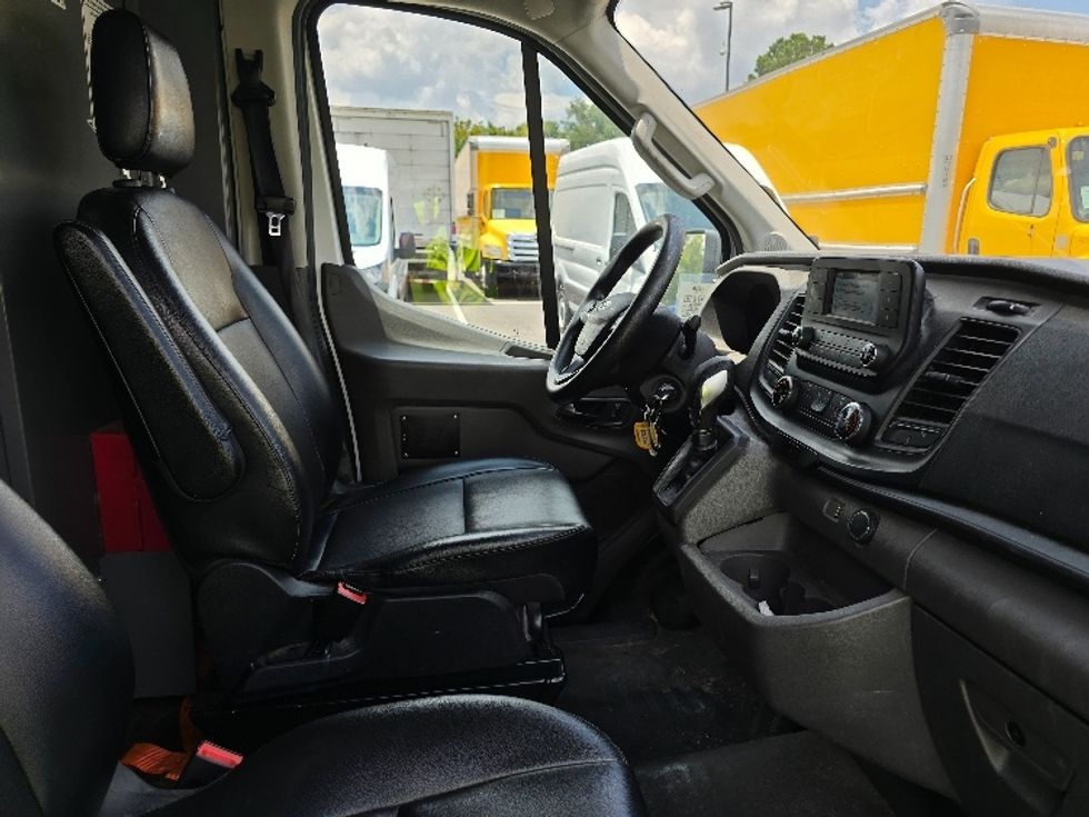 Cargo Van (Panel Van)-Light and Medium Duty Trucks-Ford-2021-Transit 250-Atlanta (Forest Park)-GA-112,363\n\t\tmiles-$ 32,500 - Image 23