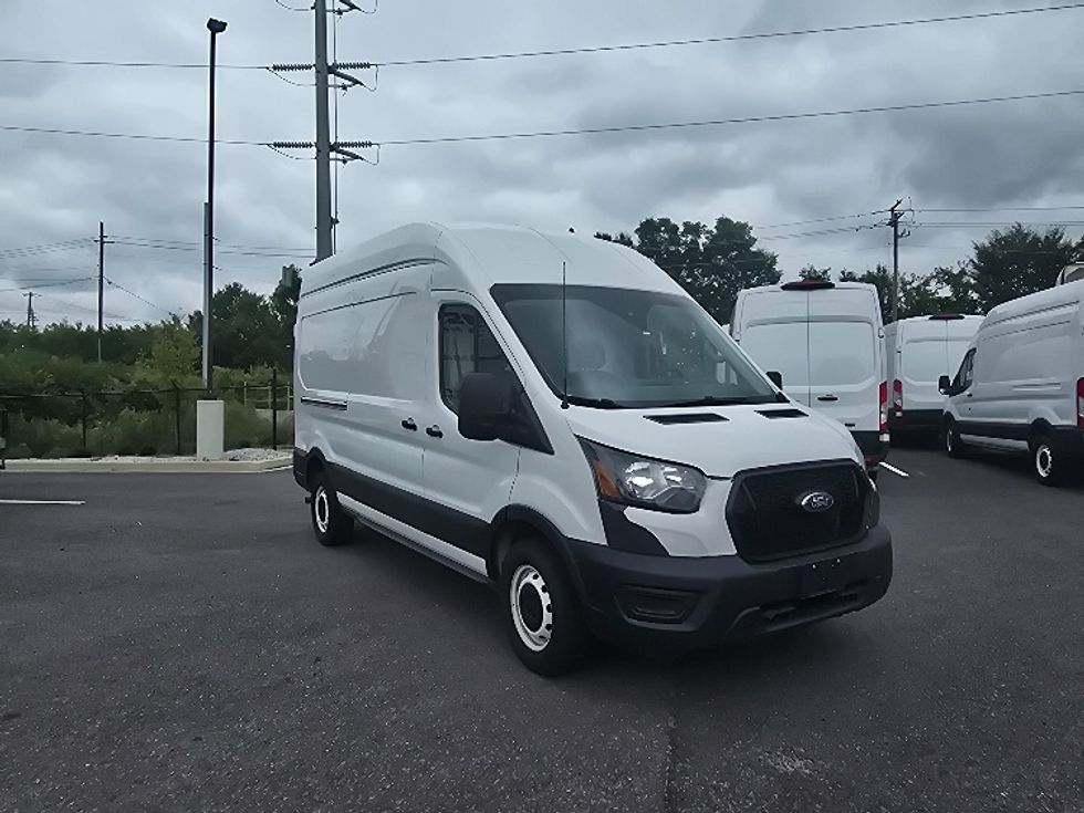 Cargo Van (Panel Van)-Light and Medium Duty Trucks-Ford-2021-Transit 250-Atlanta (Forest Park)-GA-115,307\n\t\tmiles-$ 30,250 - Image 1