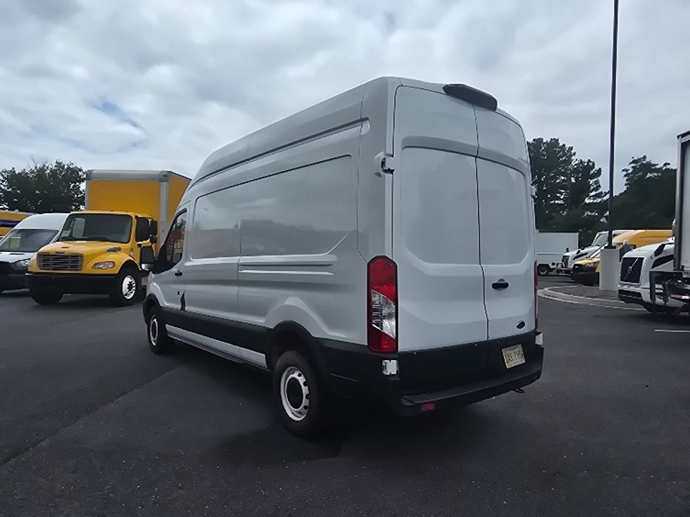 Cargo Van (Panel Van)-Light and Medium Duty Trucks-Ford-2021-Transit 250-Atlanta (Forest Park)-GA-115,307\n\t\tmiles-$ 30,250 - Image 6