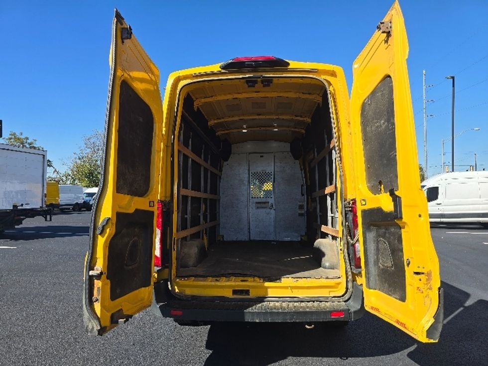 Cargo Van (Panel Van)-Light and Medium Duty Trucks-Ford-2021-Transit 250-Atlanta (Forest Park)-GA-118,649\n\t\tmiles-$ 27,000 - Image 8