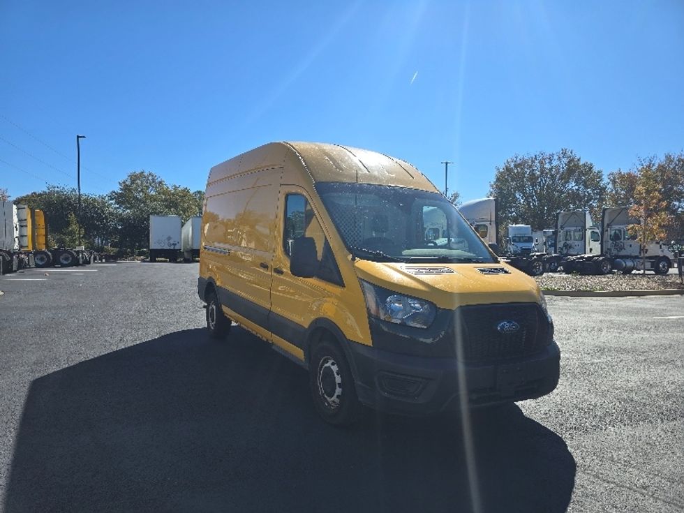 Cargo Van (Panel Van)-Light and Medium Duty Trucks-Ford-2021-Transit 250-Atlanta (Forest Park)-GA-118,649\n\t\tmiles-$ 27,000 - Image 1
