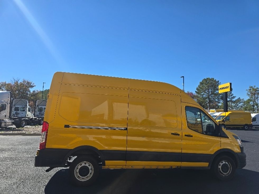 Cargo Van (Panel Van)-Light and Medium Duty Trucks-Ford-2021-Transit 250-Atlanta (Forest Park)-GA-118,649\n\t\tmiles-$ 27,000 - Image 14