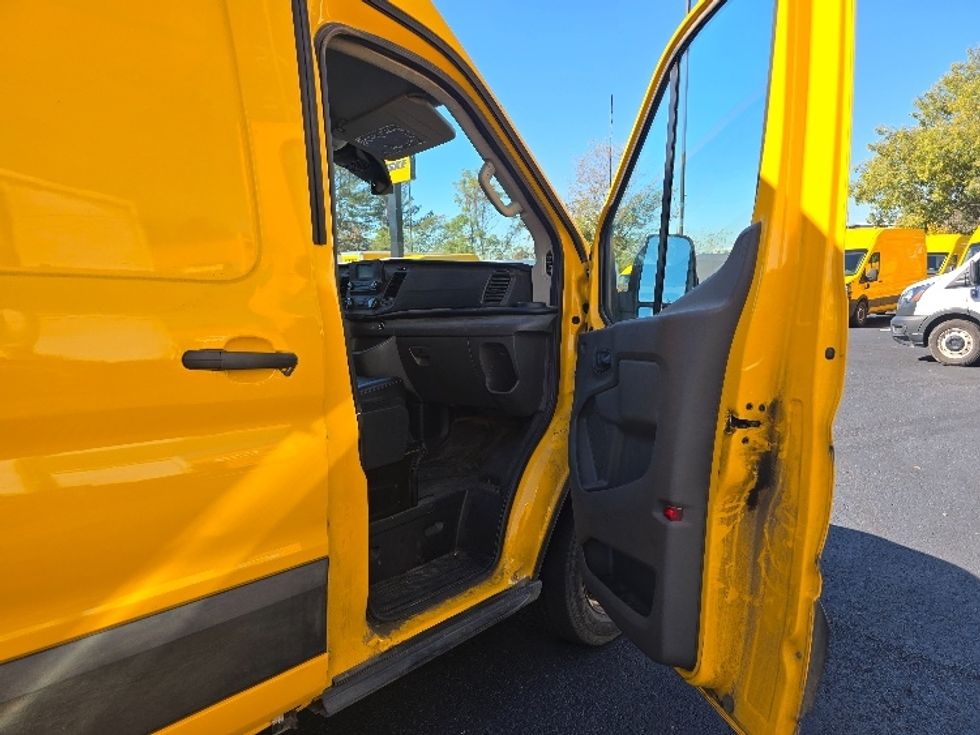 Cargo Van (Panel Van)-Light and Medium Duty Trucks-Ford-2021-Transit 250-Atlanta (Forest Park)-GA-118,649\n\t\tmiles-$ 27,000 - Image 18