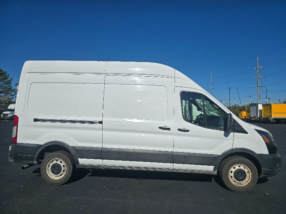 Cargo Van (Panel Van)-Light and Medium Duty Trucks-Ford-2021-Transit 250-Atlanta (Forest Park)-GA-119,467\n\t\tmiles-$ 30,750 - Image 14