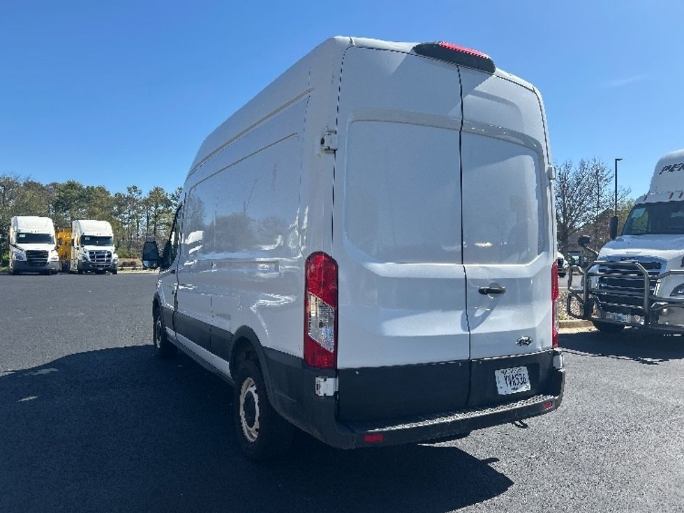 Cargo Van (Panel Van)-Light and Medium Duty Trucks-Ford-2021-Transit 250-Atlanta (Forest Park)-GA-124,252\n\t\tmiles-$ 31,000 - Image 6