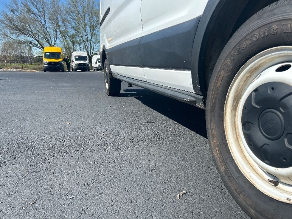 Cargo Van (Panel Van)-Light and Medium Duty Trucks-Ford-2021-Transit 250-Atlanta (Forest Park)-GA-124,252\n\t\tmiles-$ 31,000 - Image 5